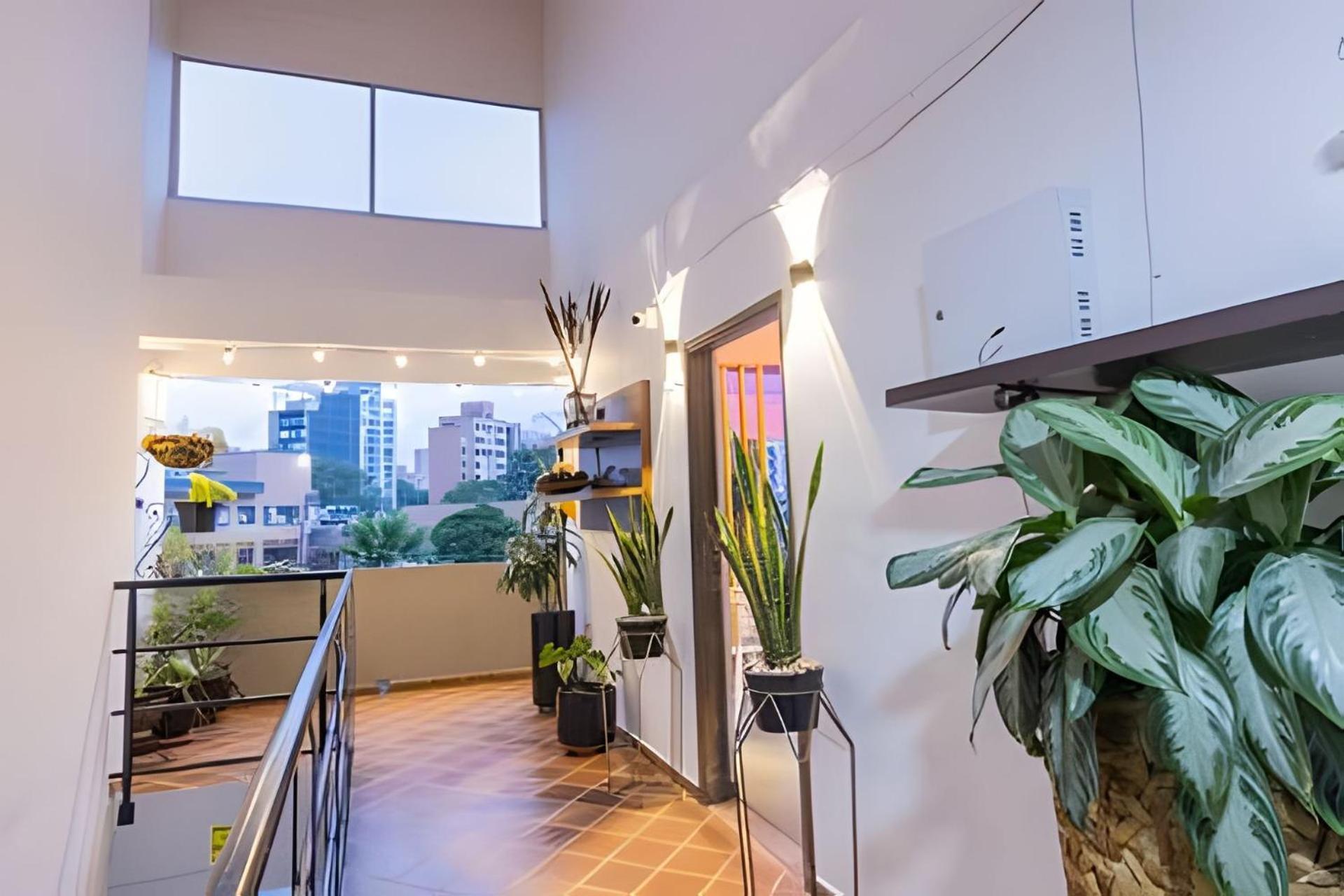Ed Santo Tomas Laureles Apartment