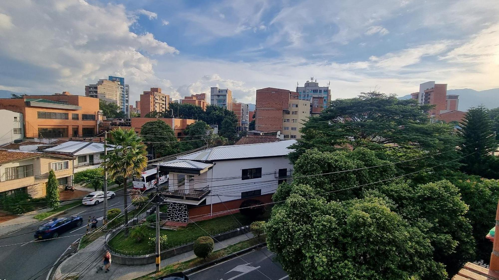Ed Santo Tomas Laureles Medellin
